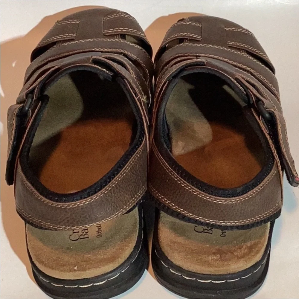 Croft & Barrow Ortholite eco strappy leather sandal,open weave,Velcro close, 7.5